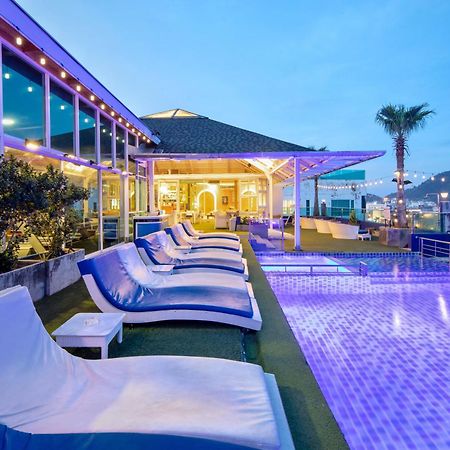 Sira Grande Hotel & Spa Patong Экстерьер фото