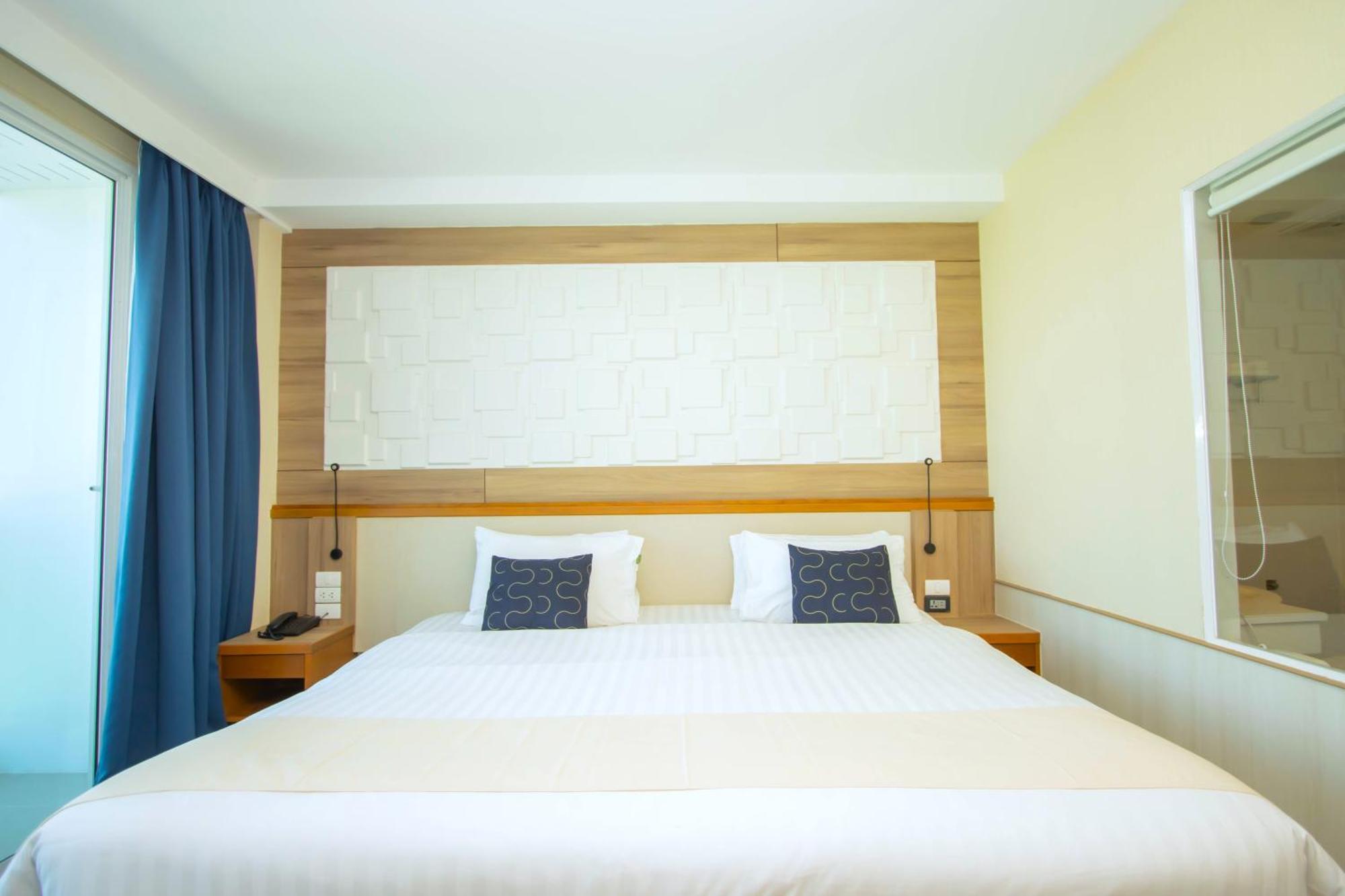 Sira Grande Hotel & Spa Patong Экстерьер фото
