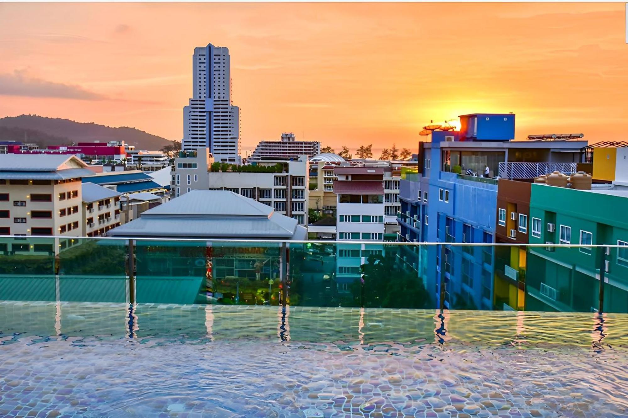 Sira Grande Hotel & Spa Patong Экстерьер фото