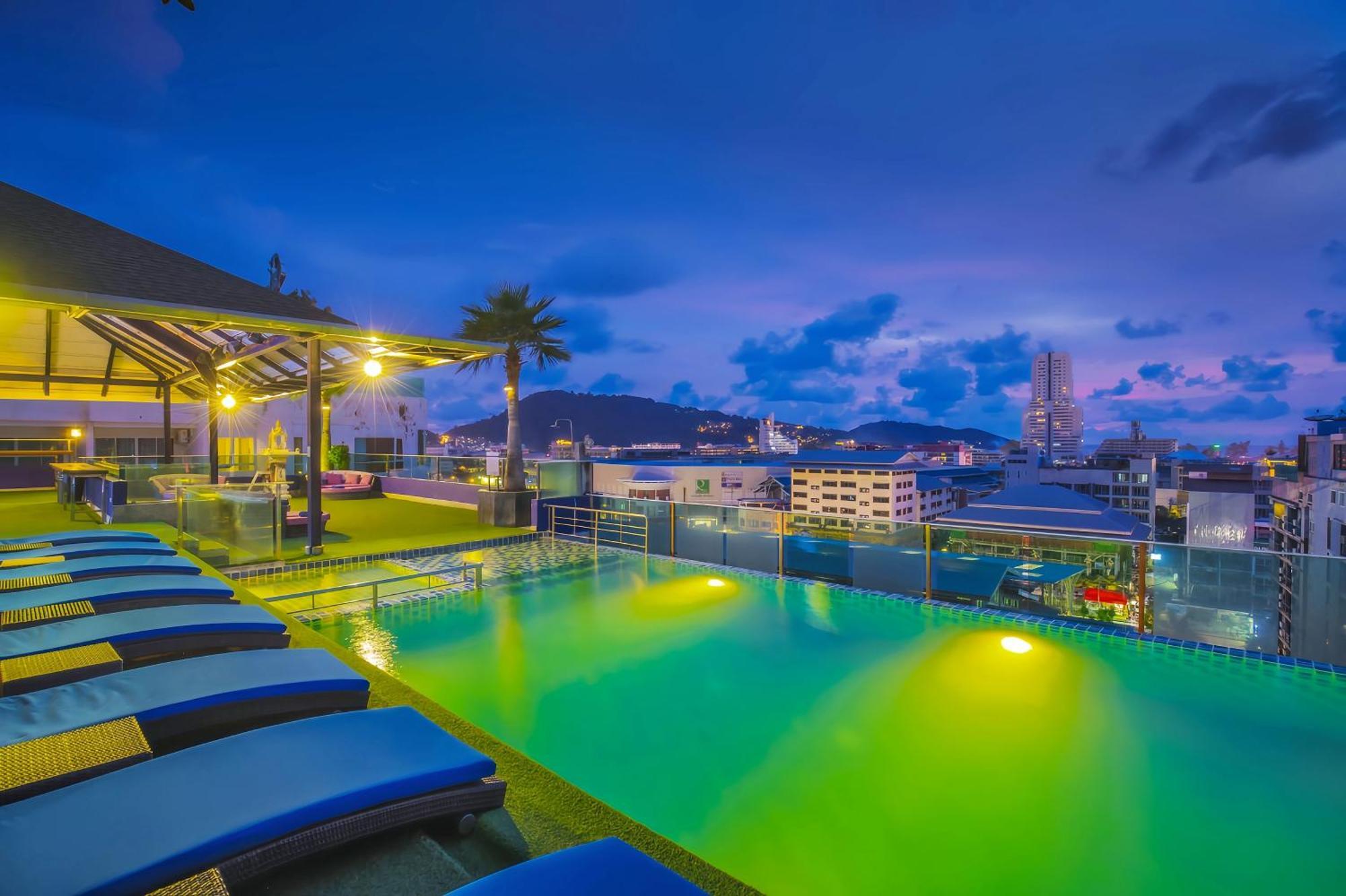 Sira Grande Hotel & Spa Patong Экстерьер фото