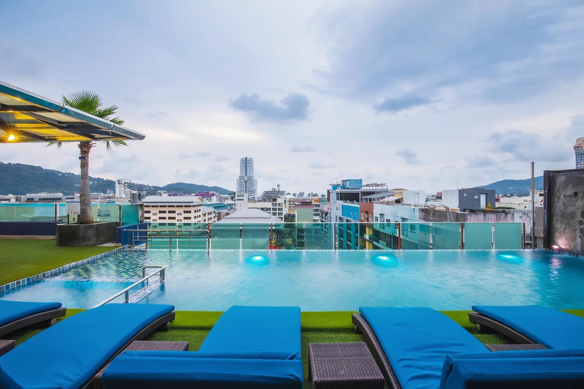 Sira Grande Hotel & Spa Patong Экстерьер фото