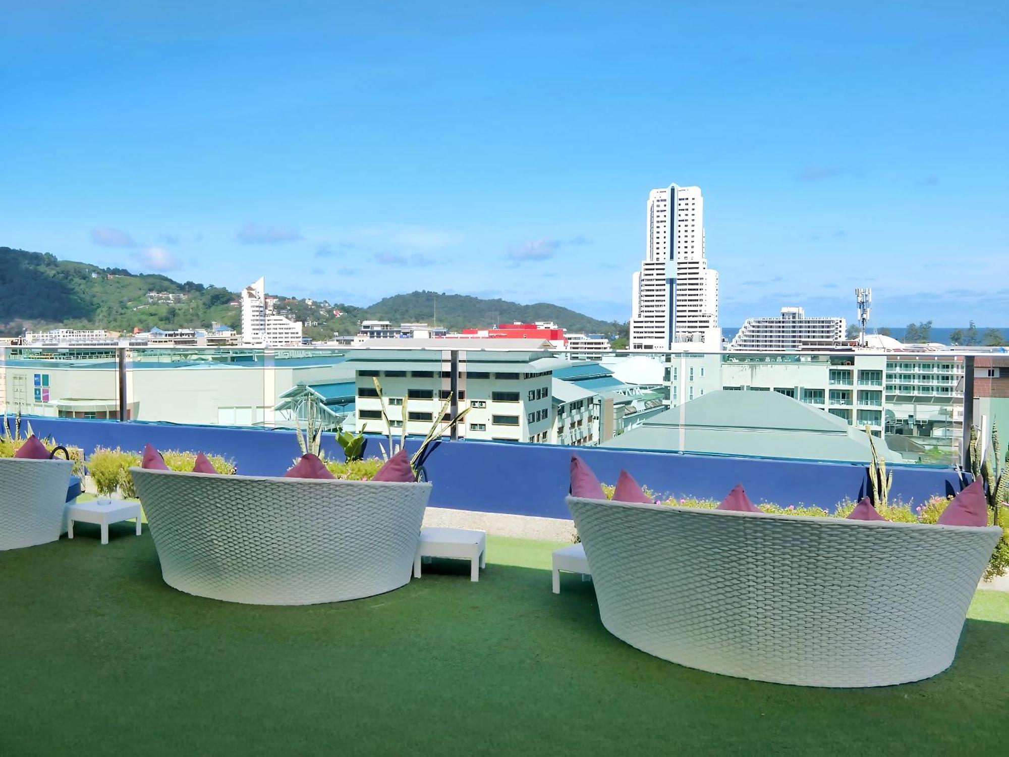 Sira Grande Hotel & Spa Patong Экстерьер фото