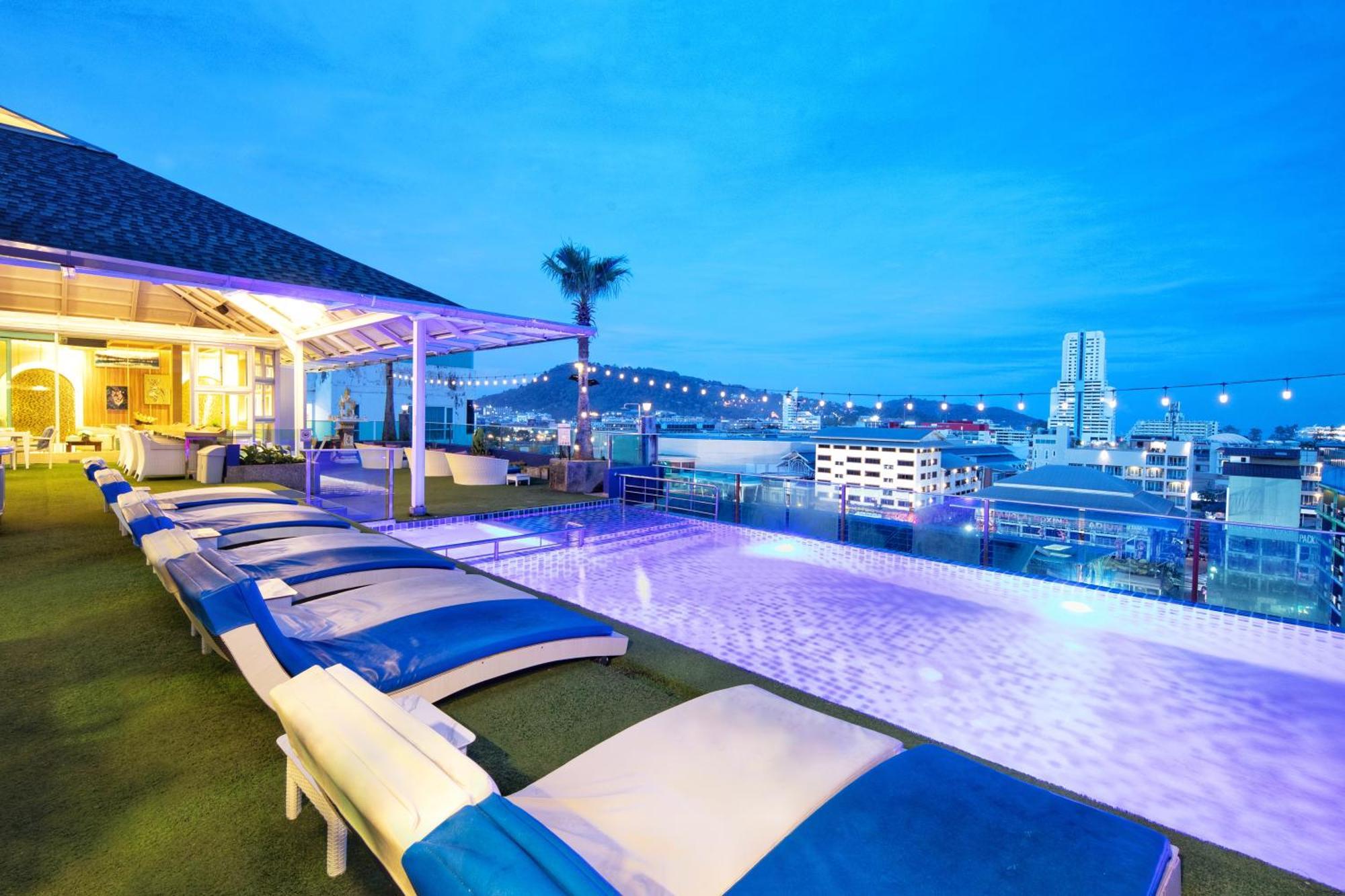 Sira Grande Hotel & Spa Patong Экстерьер фото