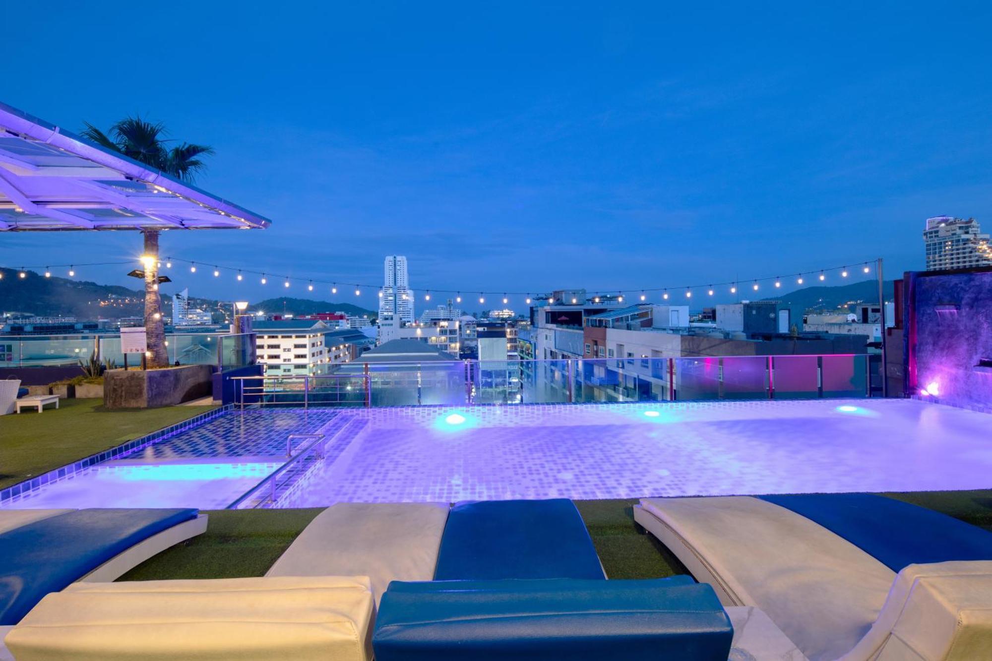 Sira Grande Hotel & Spa Patong Экстерьер фото
