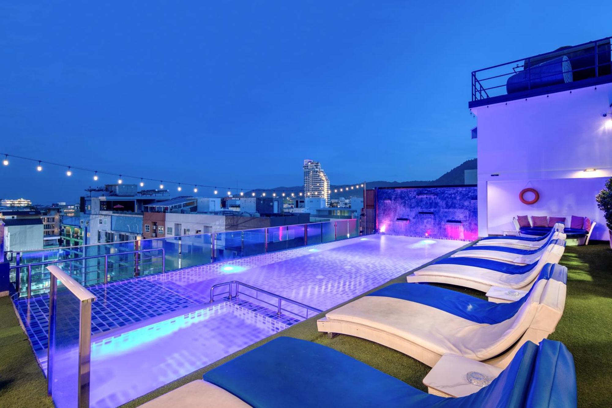 Sira Grande Hotel & Spa Patong Экстерьер фото