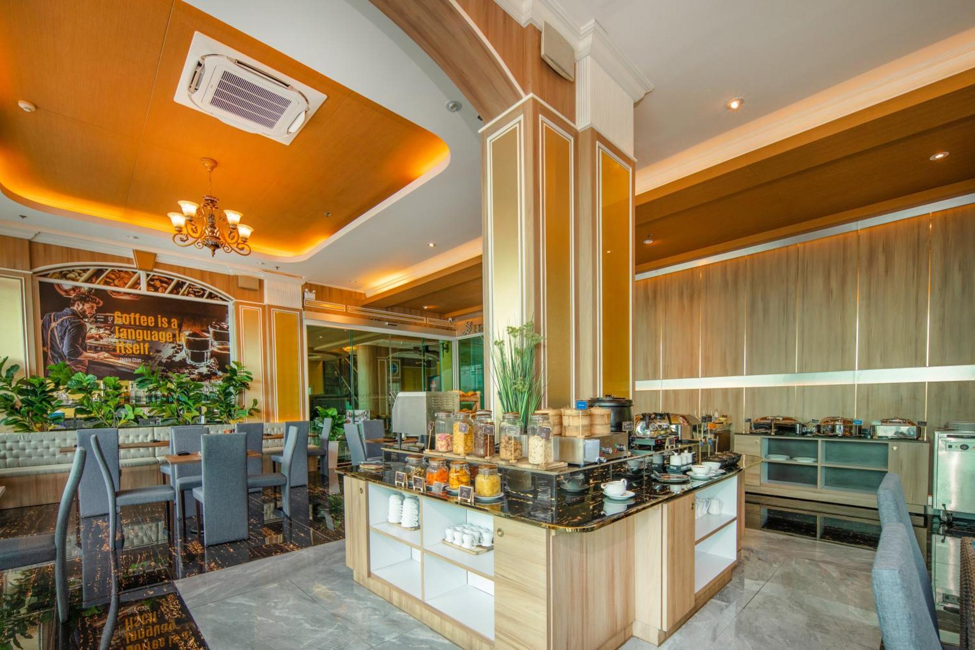 Sira Grande Hotel & Spa Patong Экстерьер фото