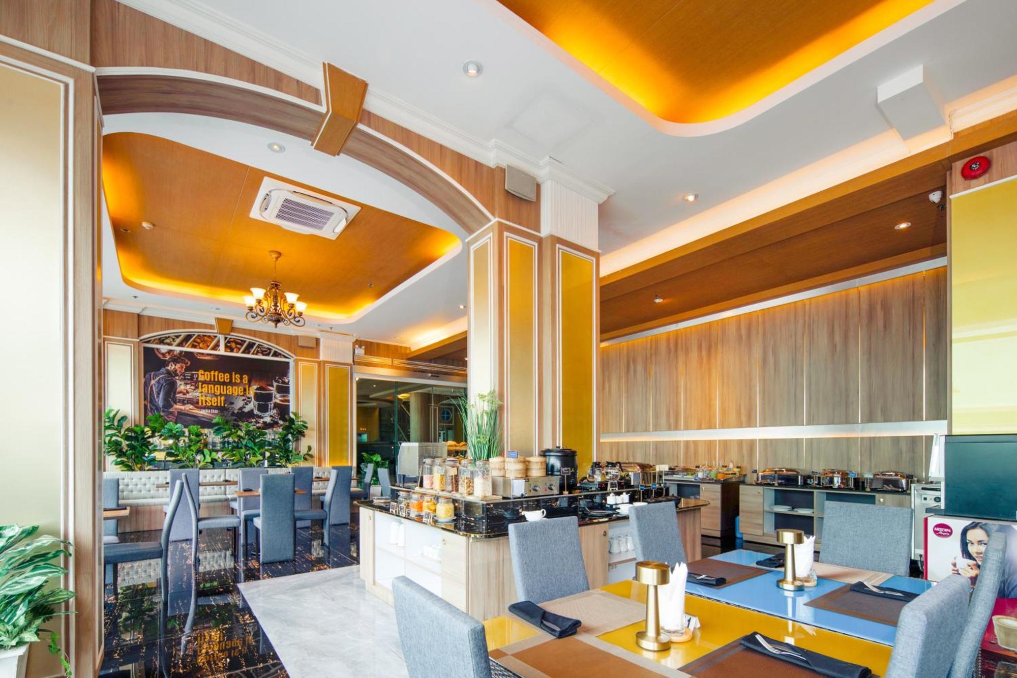 Sira Grande Hotel & Spa Patong Экстерьер фото